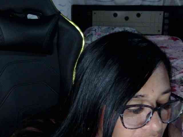 Letty33 webcam