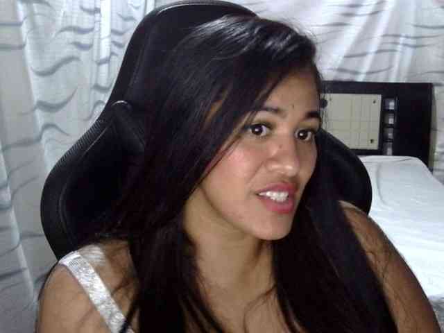 Letty33 webcam
