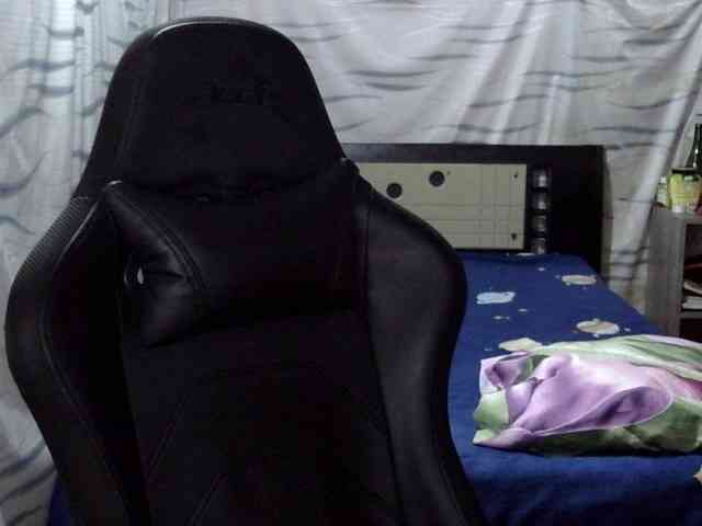 Letty33 webcam