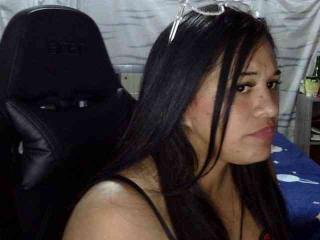 Letty33 webcam