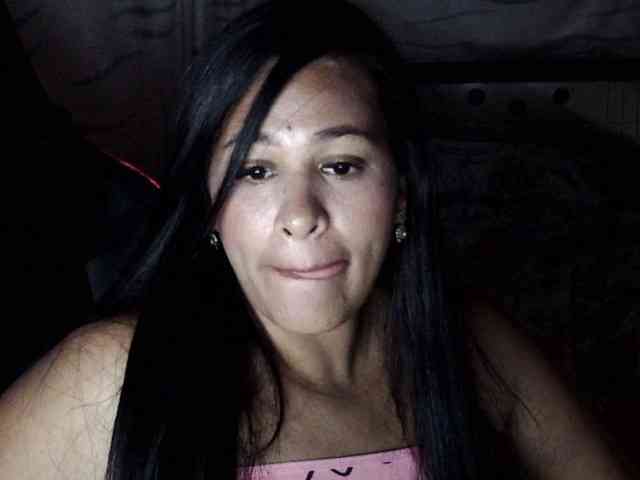 Letty33 webcam
