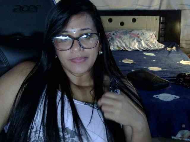 Letty33 webcam