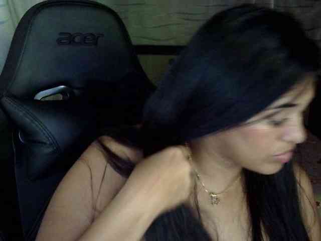Letty33 webcam