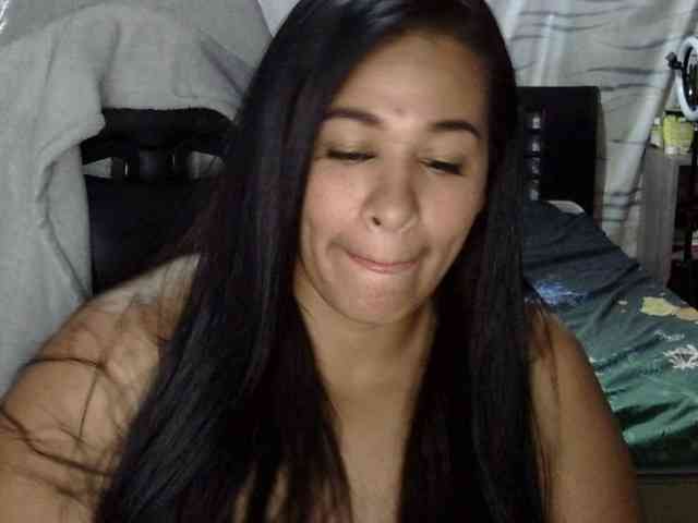 Letty33 webcam
