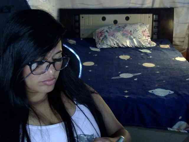 Letty33 webcam