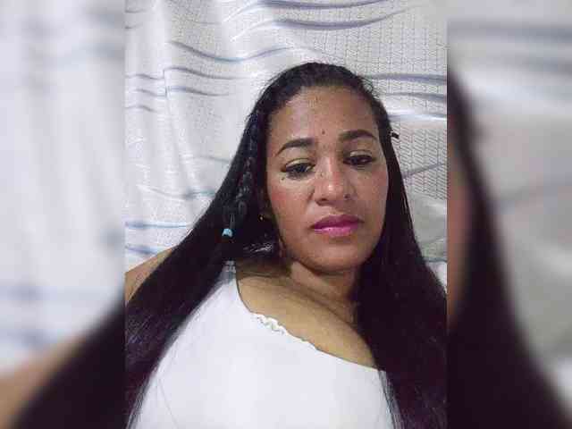 Letty33 webcam