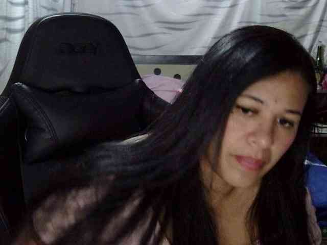 Letty33 webcam