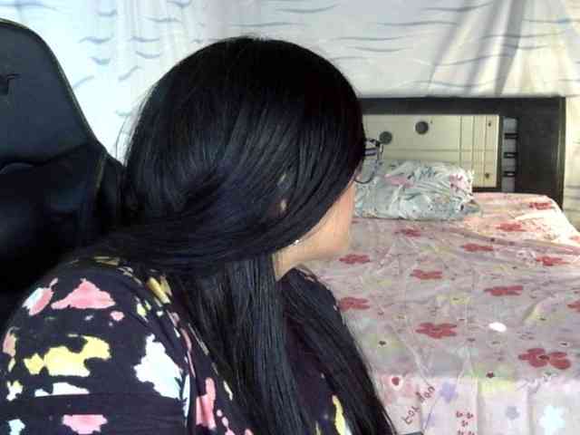 Letty33 webcam