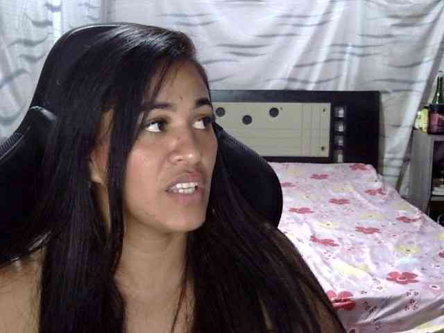 Letty33 webcam