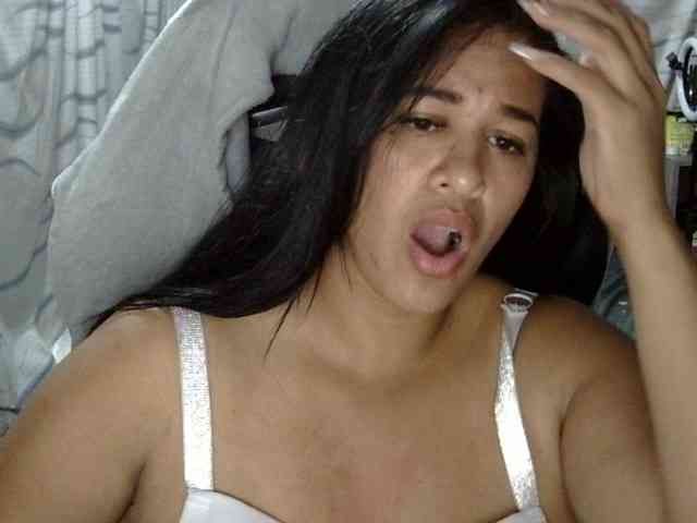 Letty33 webcam