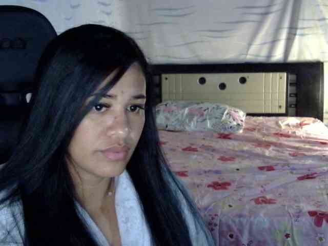 Letty33 webcam