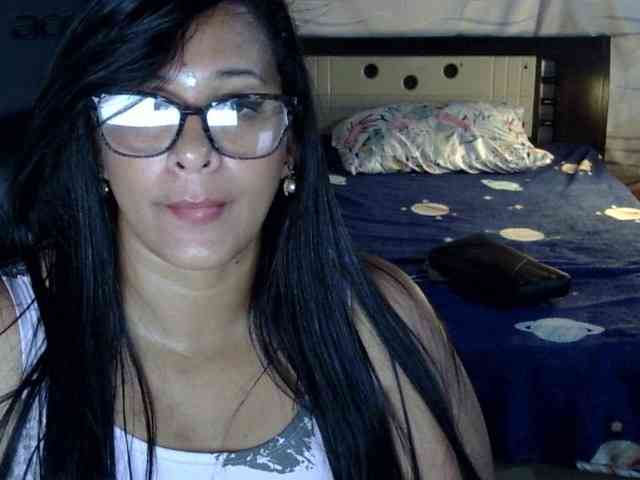 Letty33 webcam