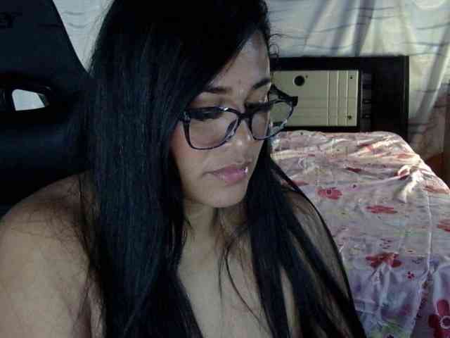 Letty33 webcam