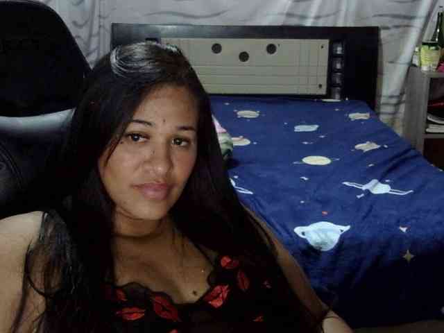 Letty33 webcam
