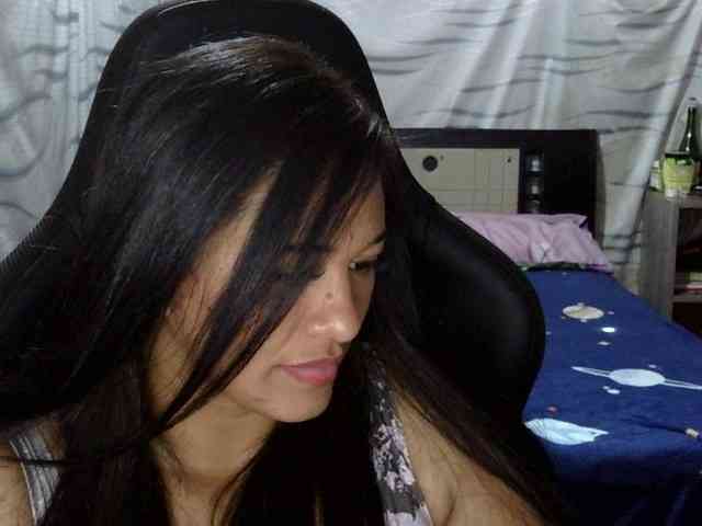 Letty33 webcam