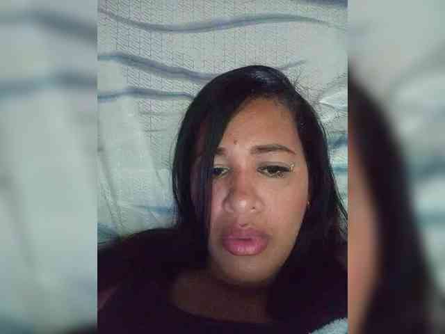 Letty33 webcam