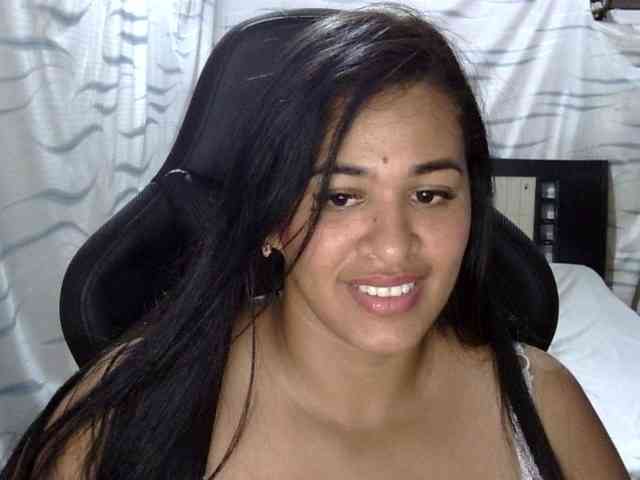 Letty33 webcam
