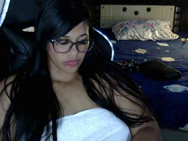 Letty33 webcam