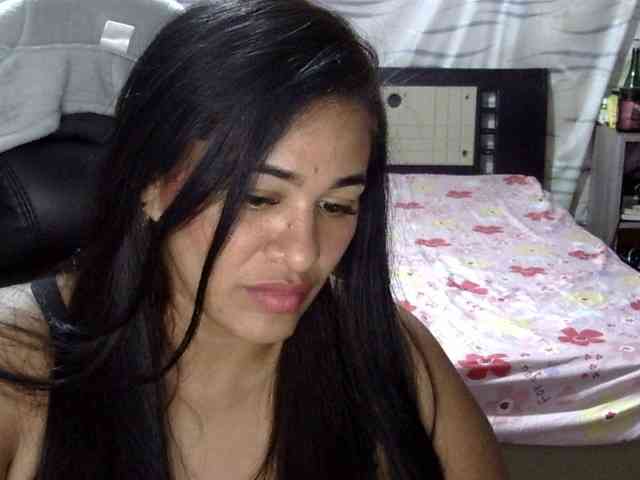Letty33 webcam