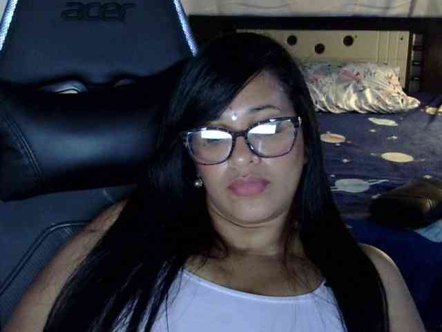 Letty33 webcam
