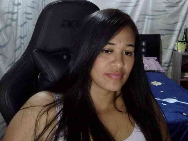 Letty33 webcam