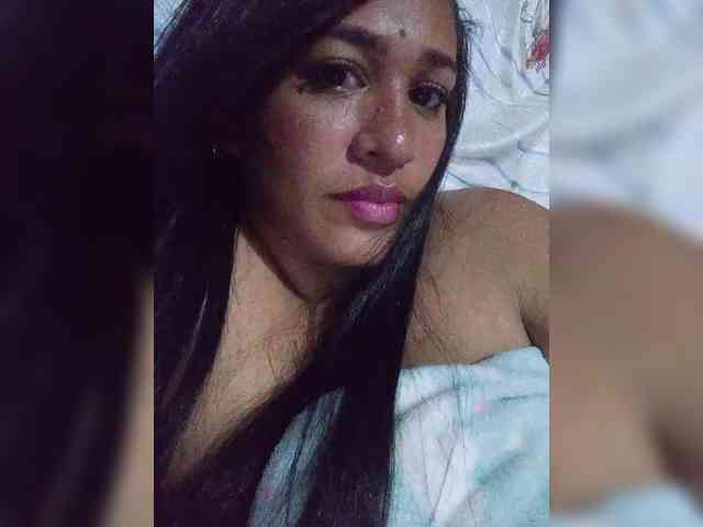 Letty33 webcam