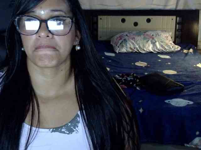 Letty33 webcam