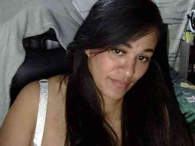 Letty33 webcam