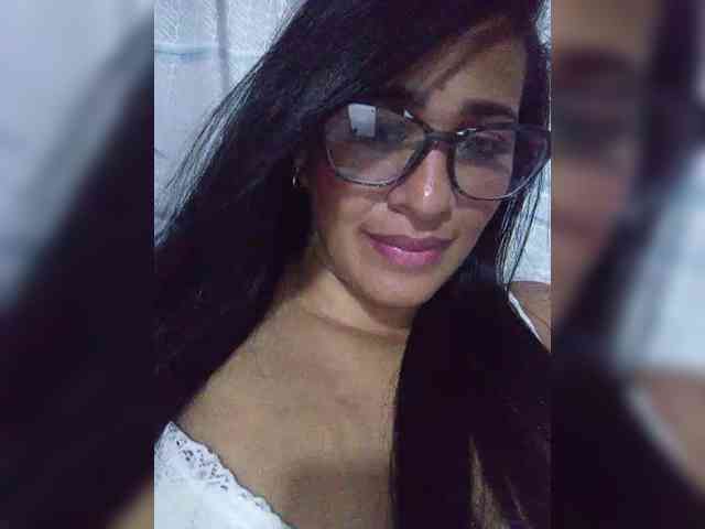 Letty33 webcam