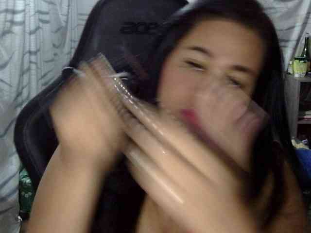 Letty33 webcam