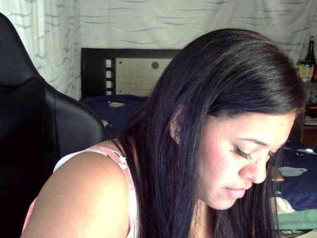 Letty33 webcam