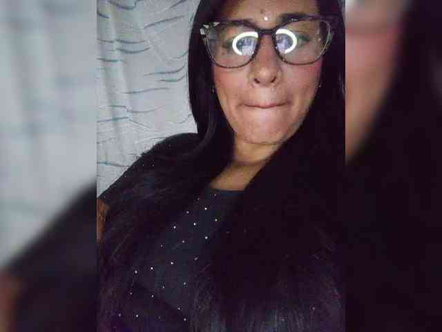 Letty33 webcam