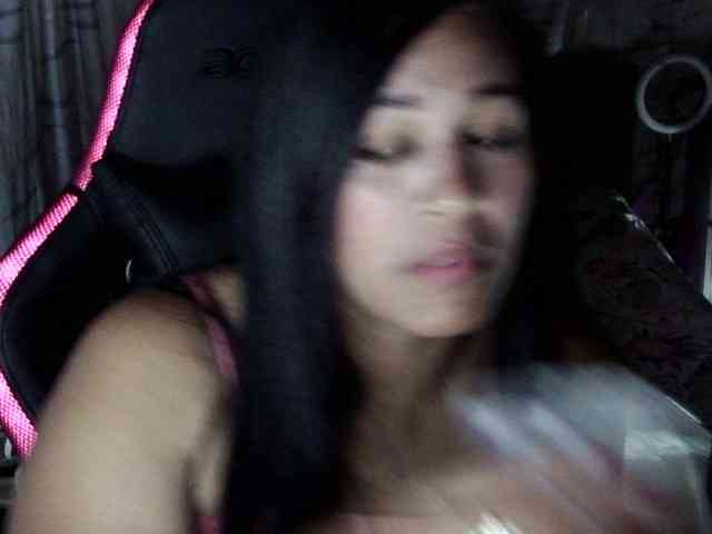 Letty33 webcam