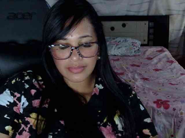 Letty33 webcam