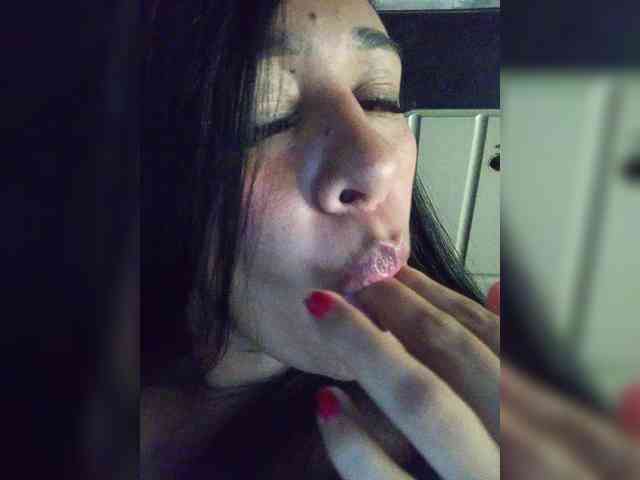 Letty33 webcam