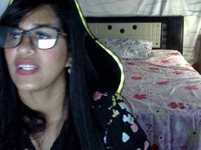 Letty33 webcam