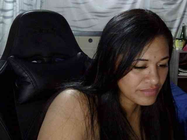 Letty33 webcam