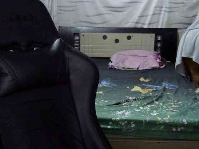 Letty33 webcam