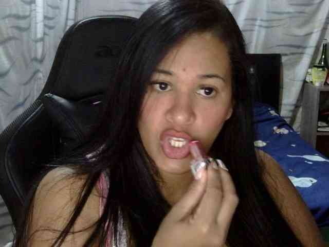Letty33 webcam