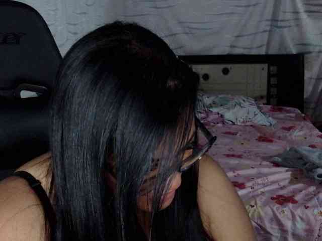 Letty33 webcam