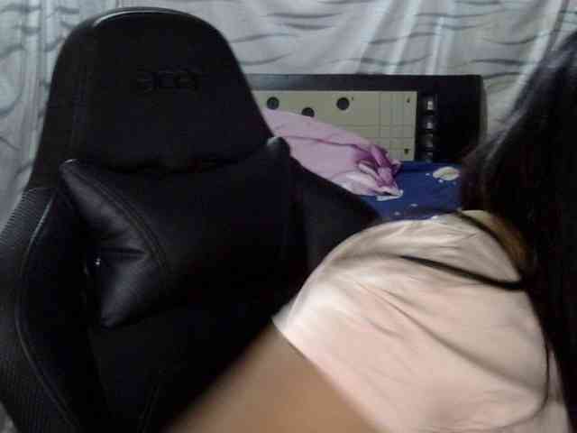Letty33 webcam