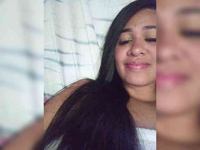 Letty33 webcam
