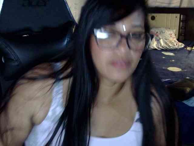 Letty33 webcam
