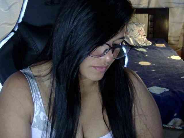 Letty33 webcam