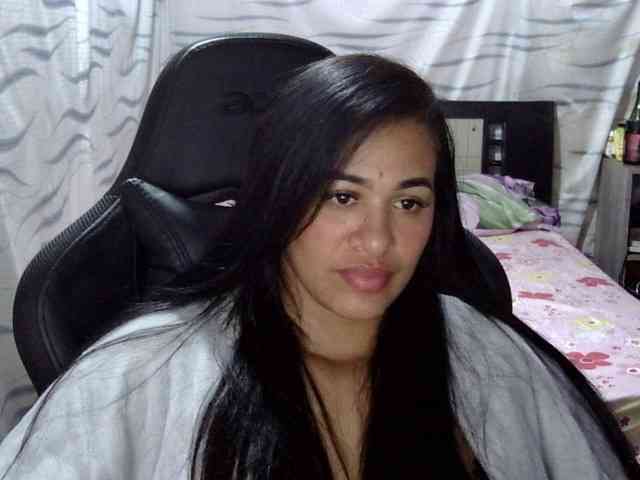 Letty33 webcam