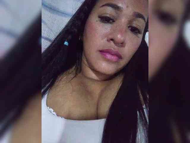 Letty33 webcam
