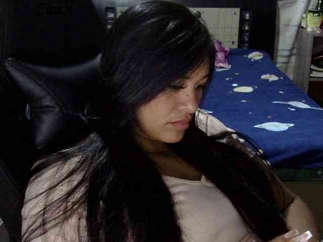 Letty33 webcam
