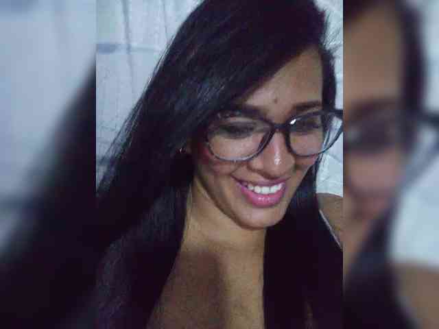 Letty33 webcam