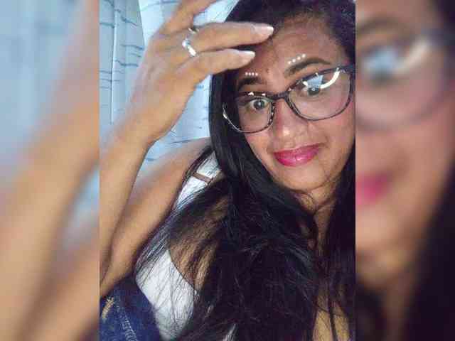 Letty33 webcam