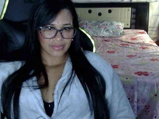 Letty33 webcam